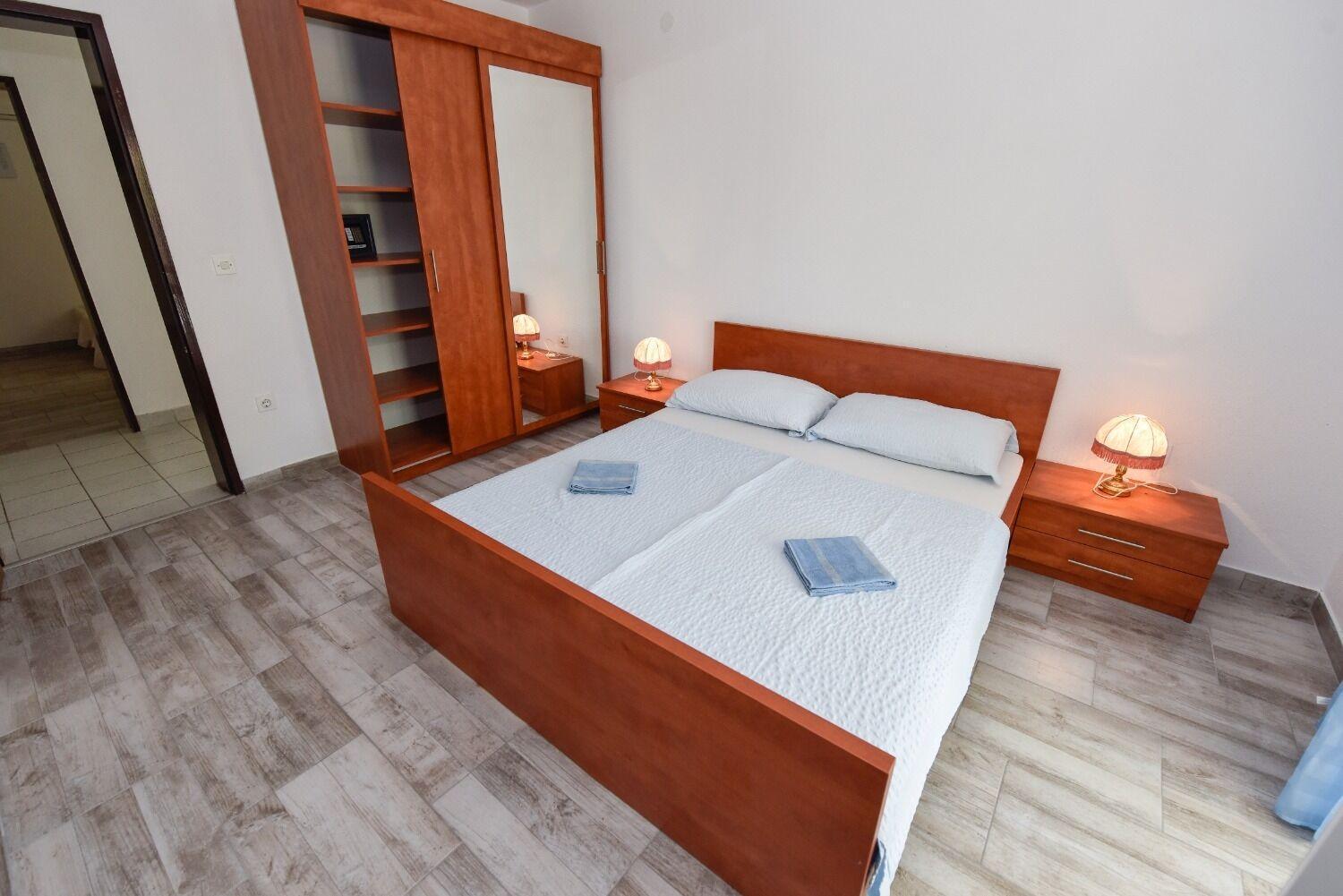 Apartments Mark - 200 M From Sea Novalja Exterior foto