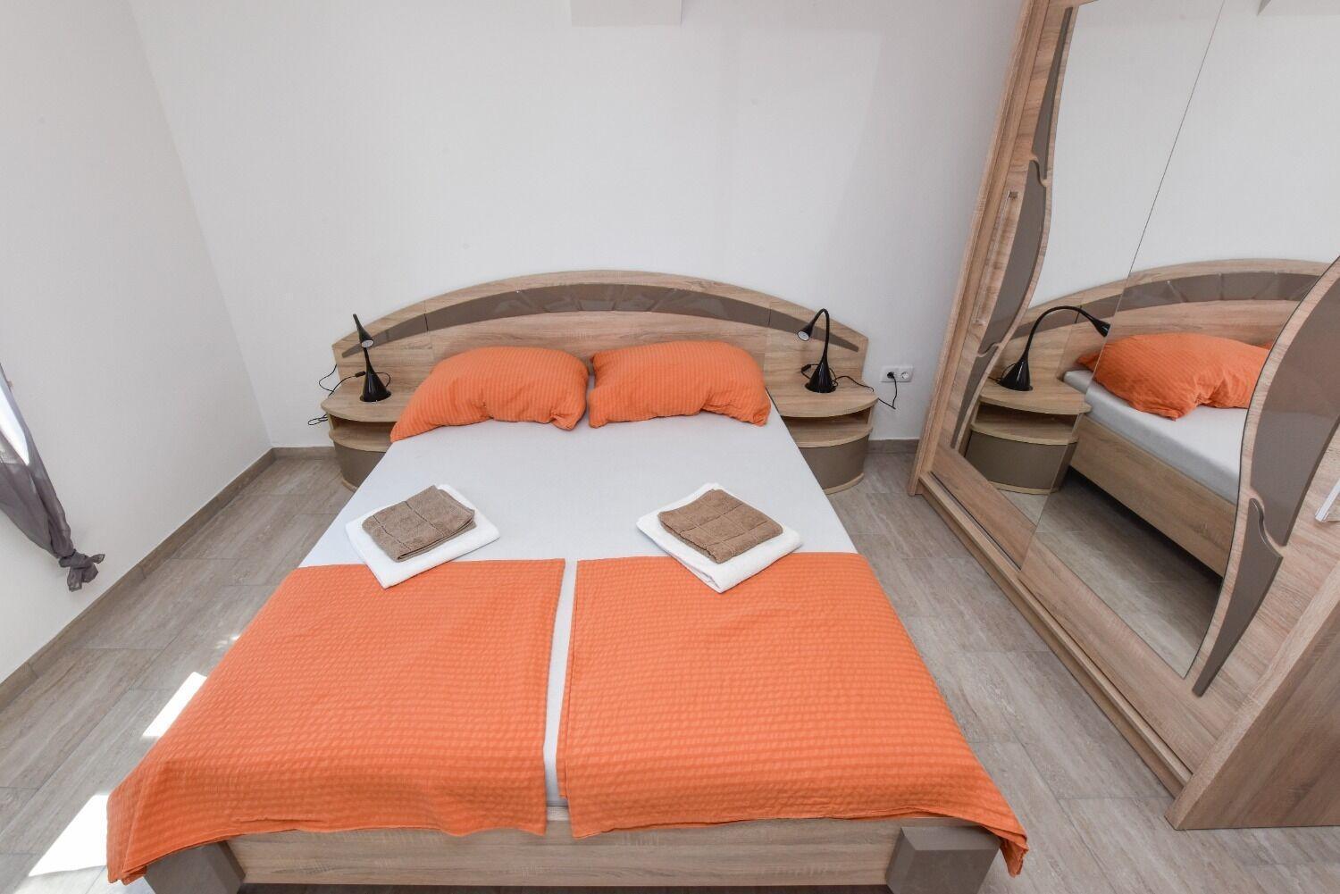 Apartments Mark - 200 M From Sea Novalja Exterior foto